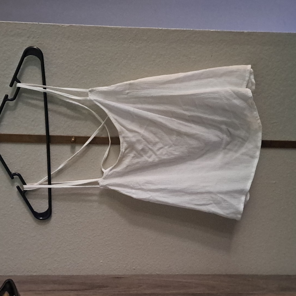 WHITE CRISS-CROSS STRAPS SIZE LG